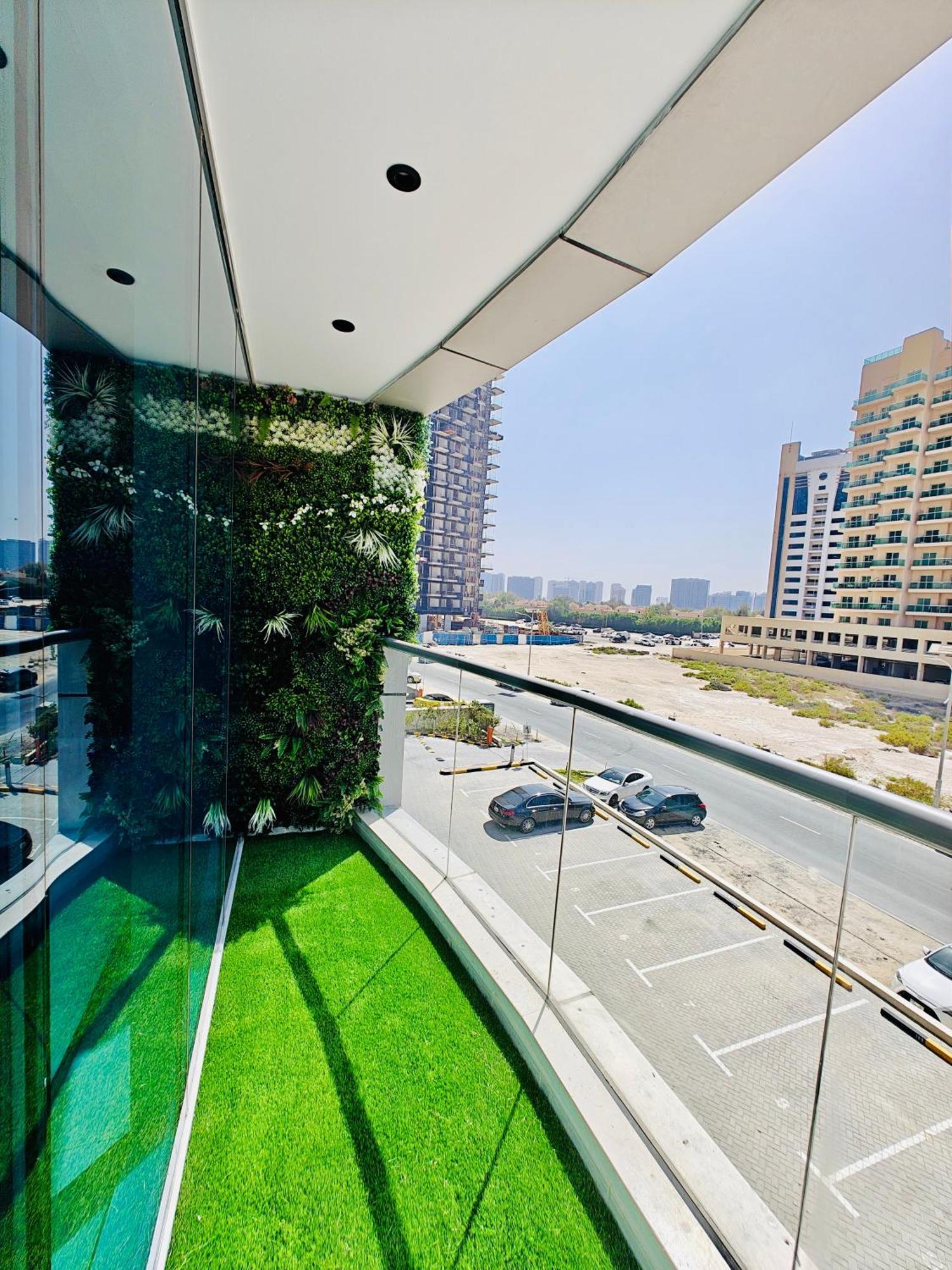 369 Stays- 1 Bedroom Apartment In Sports City Dubaï Extérieur photo